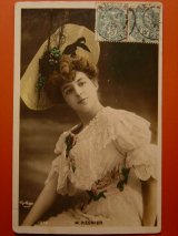 画像:  女優のポストカード　フランス　1906年