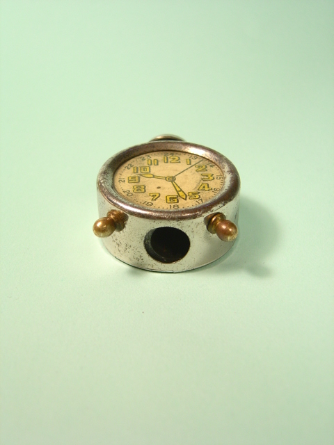 画像: 時計の形の鉛筆削り　1930s　ドイツ製