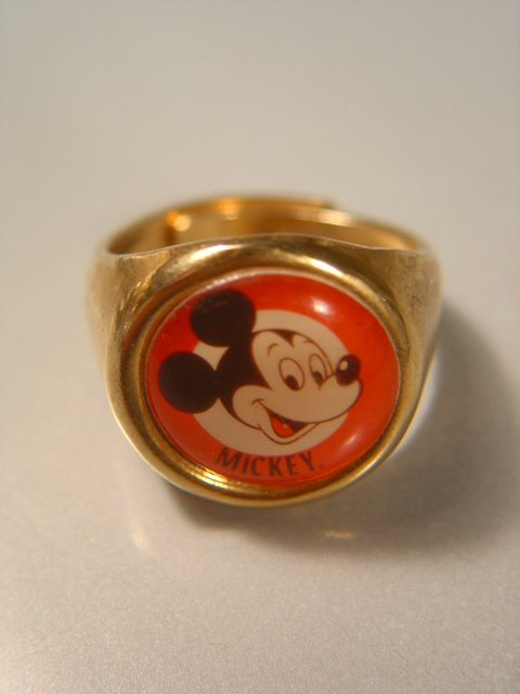 画像:  可愛いToyリング　MICKEY　1960s