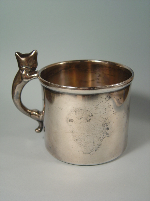 画像: アンティーク　猫のベビーカップ　シルバープレート
